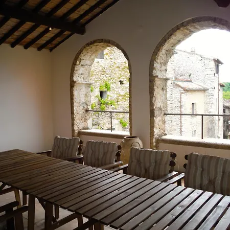 Casa Due Archi Labro